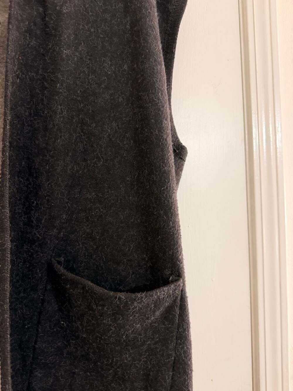 Crosstree Gray Open Front Longline Hooded Sweater Vest‎ with Faux Fur Trim - Picture 3 of 5